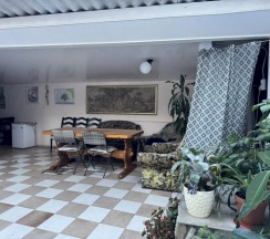 Апартаменты с 3 комнатами с красивым видом из окна в Как дома