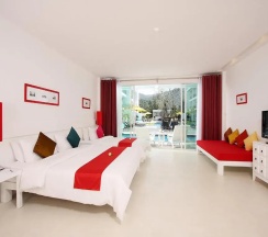 Двухместный номер Deluxe с выходом к бассейну Serene Wing 2 отдельные кровати в Курортный отель The Old Phuket - Karon Beach Resort