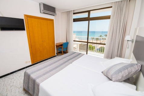 Плайя-де-Пальма: Отель Hotel Amic Miraflores