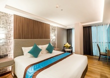 Одноместная студия Deluxe двуспальная кровать в Отель Citrus Suites Sukhumvit 6 by Compass Hospitality