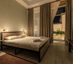 Номер Comfort с видом на город в Хостел City