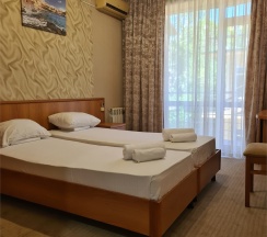 2х местный комфорт с балконом в Villa Gold