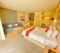 Трёхместный номер Premier в Palm Galleria Resort