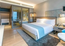 Четырёхместный люкс с 2 комнатами в Holiday Inn & Suites Rayong City Centre, an IHG Hotel