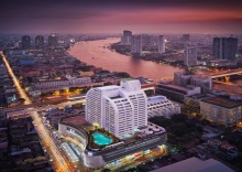 Двухместный люкс Deluxe двуспальная кровать в Centre Point Silom