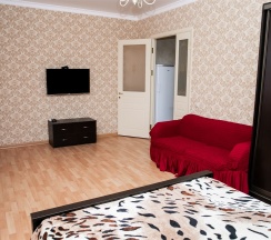 М.Горького 85Б. 1-комн.кв., 7-этаж, 112 в АнтиОтель