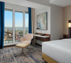 Двухместный номер Superior двуспальная кровать в Courtyard by Marriott Tashkent