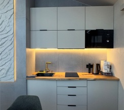 Дом «GOLD» с банным чаном на террасе в Luxe House