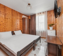 Двухместный номер Comfort с видом на внутренний двор двуспальная кровать в Green rent