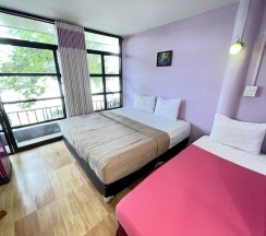 Трёхместный номер Standard в Techno Riverview Resort