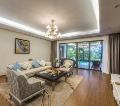 Вилла с 4 комнатами с видом на бассейн в Vinpearl Resort & Spa Nha Trang Bay