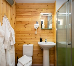 Номер с видом на бассейн в Villa Malina