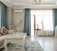 Двухместный люкс Provence №30 с 2 комнатами с балконом и с видом на парк двуспальная кровать в Лель