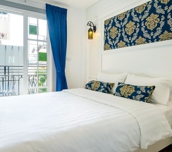 Двухместный номер Deluxe с балконом и с видом на город 2 отдельные кровати в White Ivory Bed & Breakfast
