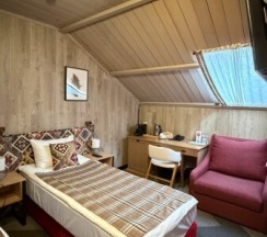 Двухместный номер "Мини-Стандарт" с раздельными кроватями,без балкона в White Peak