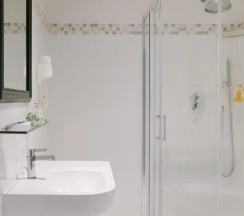 Двухместный номер Standard (двуспальная кровать) в Отель IH Hotels Venezia Salute Palace