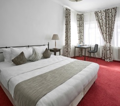 Улучшенный четырехместный номер в Палаты Хованских