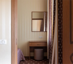 Апартаменты с эркером и душем в My Favourite Garden Hotel