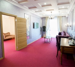 Свадебный номер в SKY LUX HOTEL