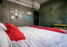 Двухместный номер Standard двуспальная кровать в OYO 505 Ente Space Hostel