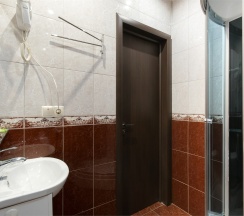 СЕМЕЙНЫЙ 2-х комнатный (4-местный) на 3 этаже. Старый номерной фонд в MaxxRoyal