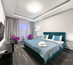 Делюкс с балконом и двуспальной кроватью в Moscow Point-Red October