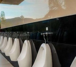 Кровать в общем номере в INFINITY Beach Club - Hostel