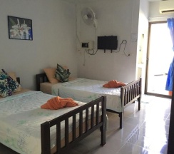Двухместный номер Standard 2 отдельные кровати в Jenny Hostel HuaHin