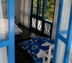 Номер Standard с балконом и рядом с пляжем в Hua Plee Lazy Beach