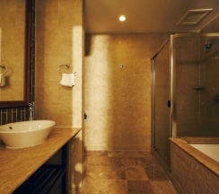 Двухместный люкс c 1 комнатой (двуспальная кровать) в The Davis Bangkok Hotel