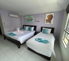 Трёхместный номер Standard с видом на город в Samui Green Hotel