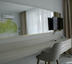 Семейный номер Superior с балконом в Club Aqua Plaza