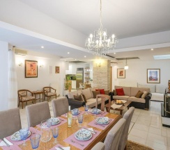Апартаменты в Yellow Sun Marine Apt