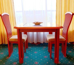 Номер стандарт с 1 двуспальной кроватью в Атис