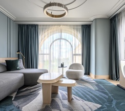 Премьер с 1 спальней, угловой в Enzo by Zont Hotel Group
