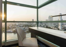 Люкс c 1 комнатой в Chatrium Hotel Riverside Bangkok