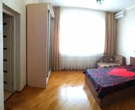 Апартаменты с 2 комнатами в Кристалл