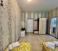 Стандартный четырехместный номер в Reskator