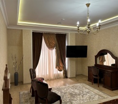 Двухкомнатный номер люкс в Лезгинка