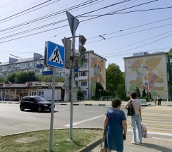 Двухместные апартаменты (двуспальная кровать) в Квартира для некурящих. Р-он Родина, жд вокзал Армавир Туапсинский