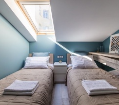 Twin в Centeral Hotel & Hostel