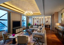 Двухместный люкс Royal двуспальная кровать в Sheraton Grande Sukhumvit, a Luxury Collection Hotel, Bangkok