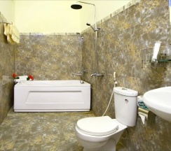 Двухместный семейный номер Standard с видом на сад в Strawberry Garden Homestay