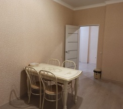 М.Горького 85Б. 2-комн.кв., 10-этаж, 28 в АнтиОтель