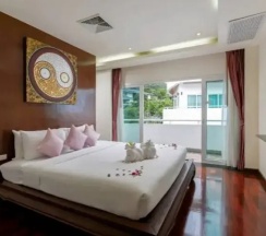 Люкс с джакузи на крыше с 3 комнатами в Phunawa Resort