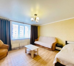 Апартаменты с балконом и с видом на город в Apartments on str. International, bld. 36