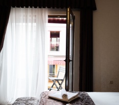 Люкс семейный в Акрополь