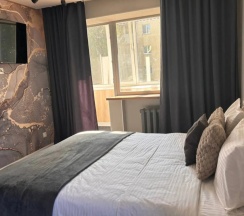 Трёхместные апартаменты c 1 комнатой в Квартира Rich House на Чапаева 23