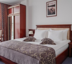 Стандарт с двуспальной кроватью в Marins Grand Hotel Астрахань