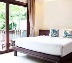 Четырёхместный номер Comfort с видом на сад 2 отдельные кровати в Arinara Beach Resort Phuket